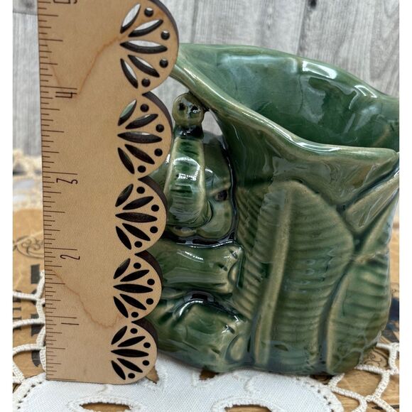 Vintage Lucky Elephant Hugging Plant Green Ceramic Vase - Picture 6 of 6